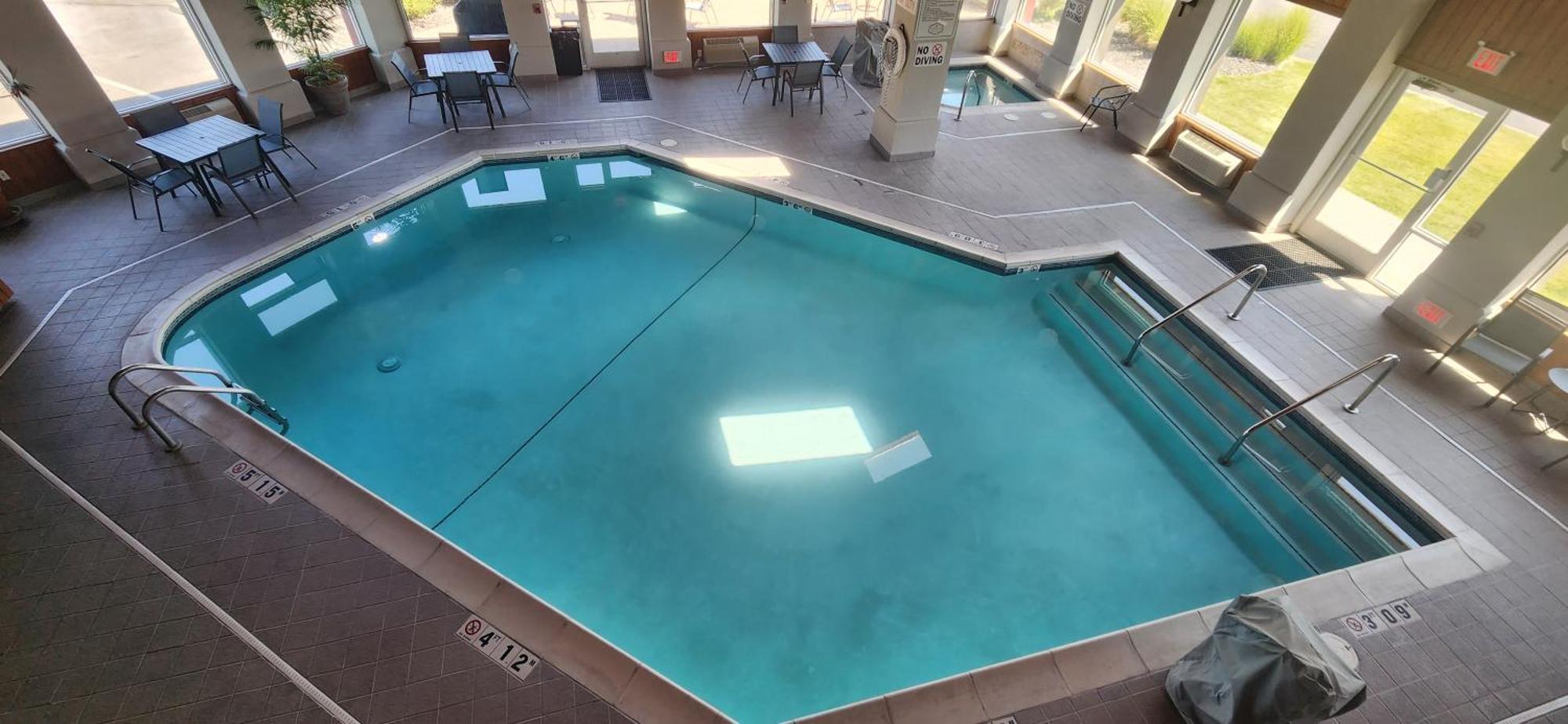 Ten Pin Inn & Suites モーゼスレイク エクステリア 写真