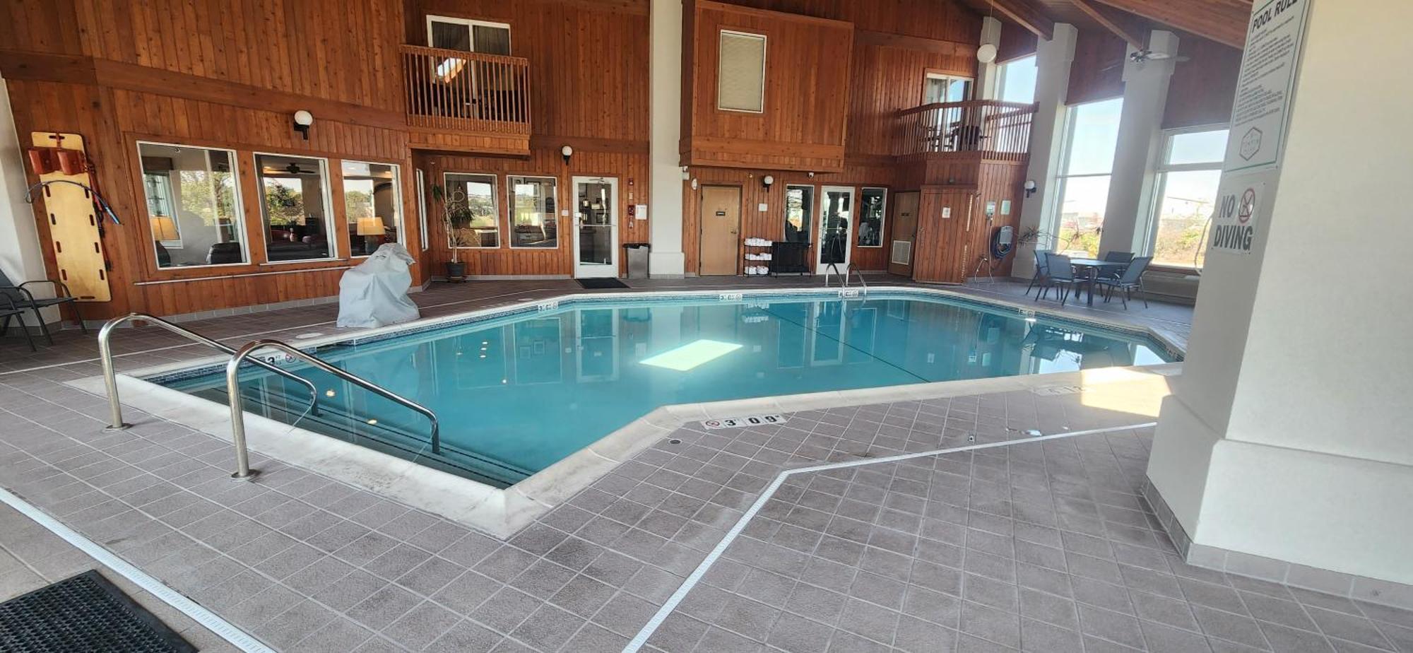 Ten Pin Inn & Suites モーゼスレイク エクステリア 写真