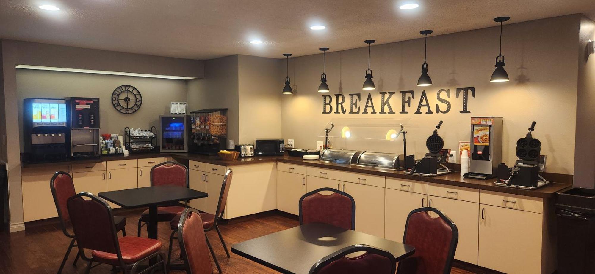 Ten Pin Inn & Suites モーゼスレイク エクステリア 写真